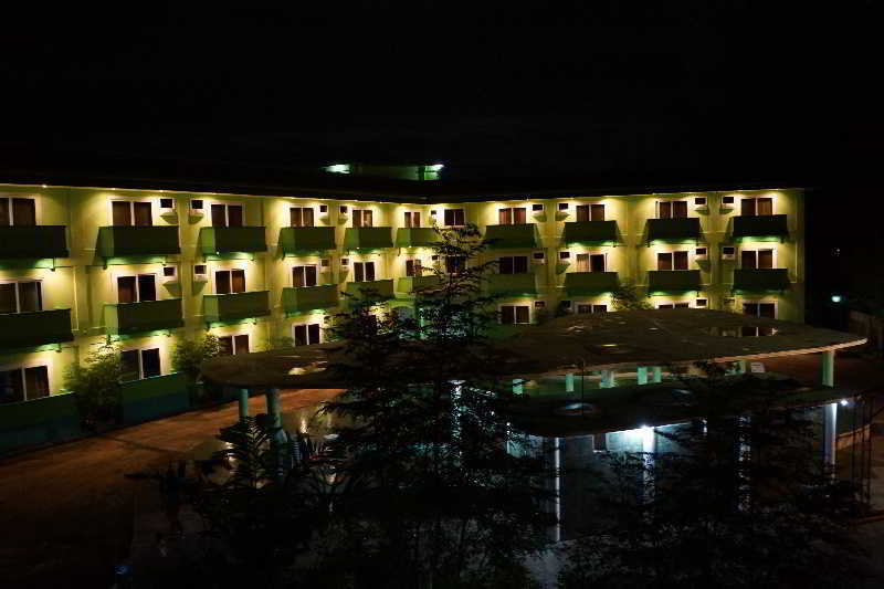 Green One Hotel Lapu-Lapu City Exteriör bild