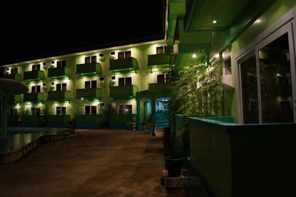 Green One Hotel Lapu-Lapu City Exteriör bild