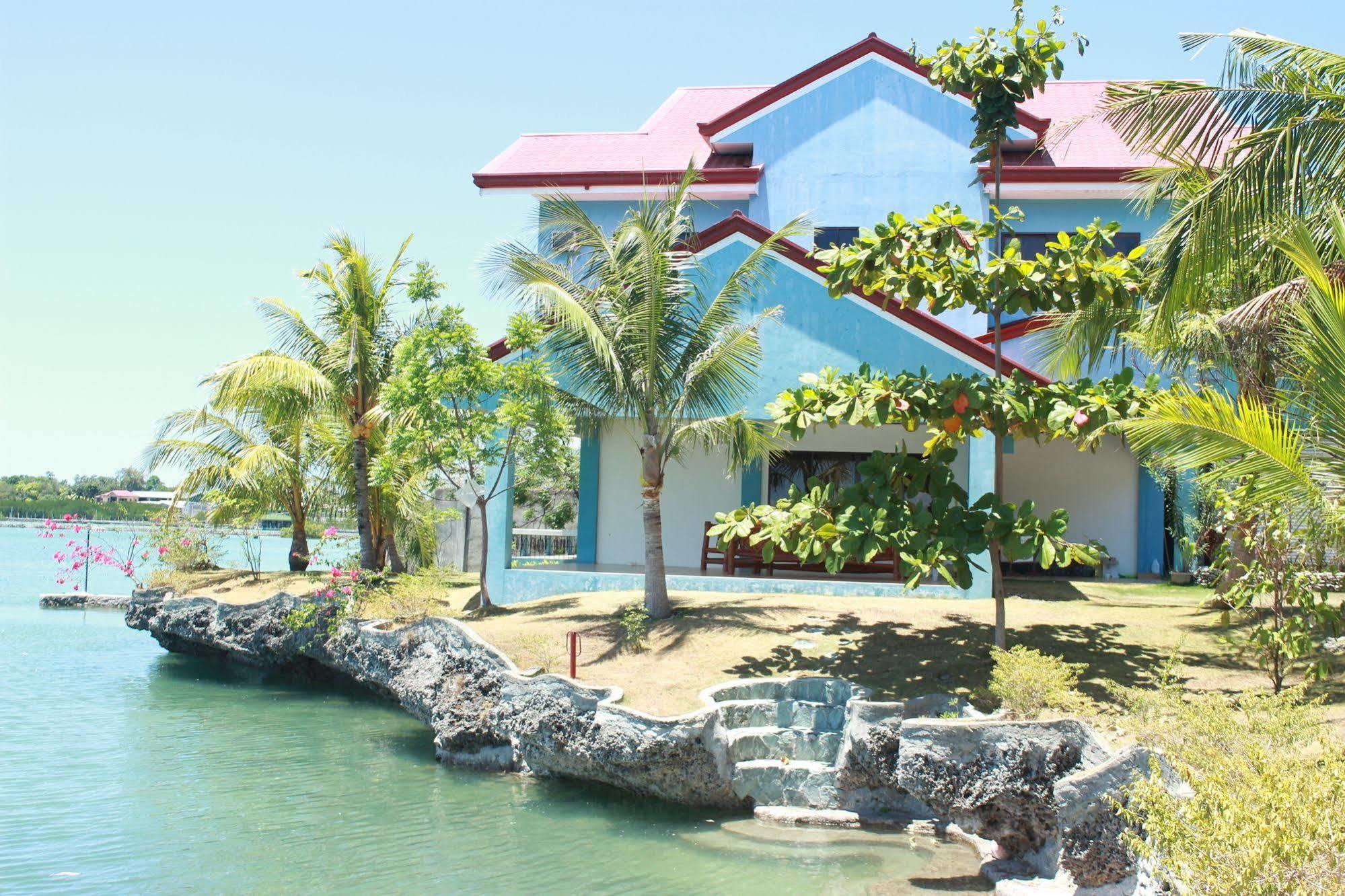 Green One Hotel Lapu-Lapu City Exteriör bild