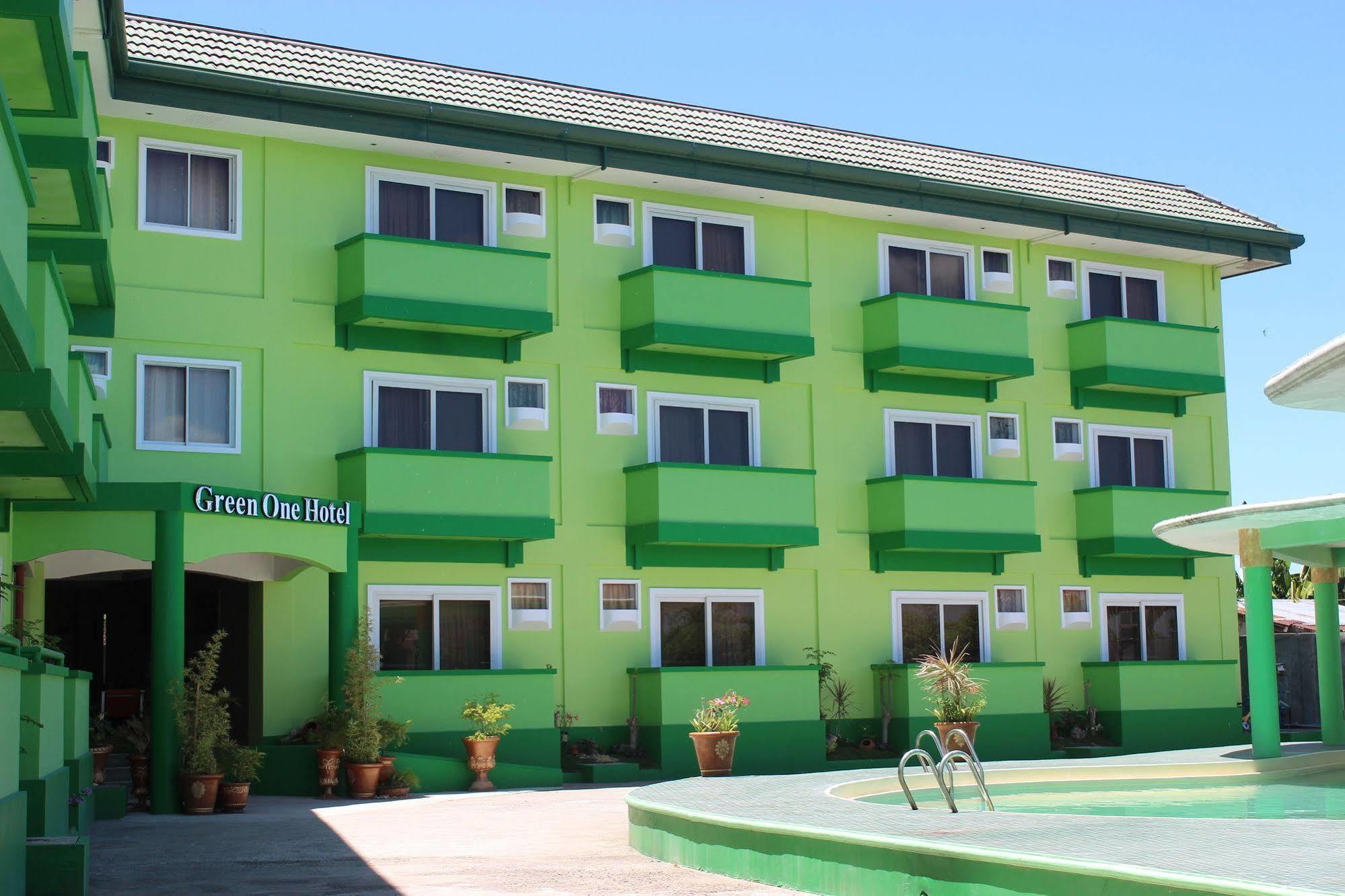 Green One Hotel Lapu-Lapu City Exteriör bild